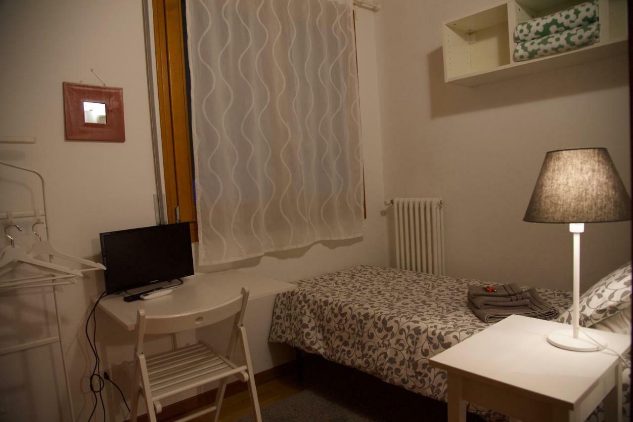 Appartamenti Portavenezia Padua Exteriör bild