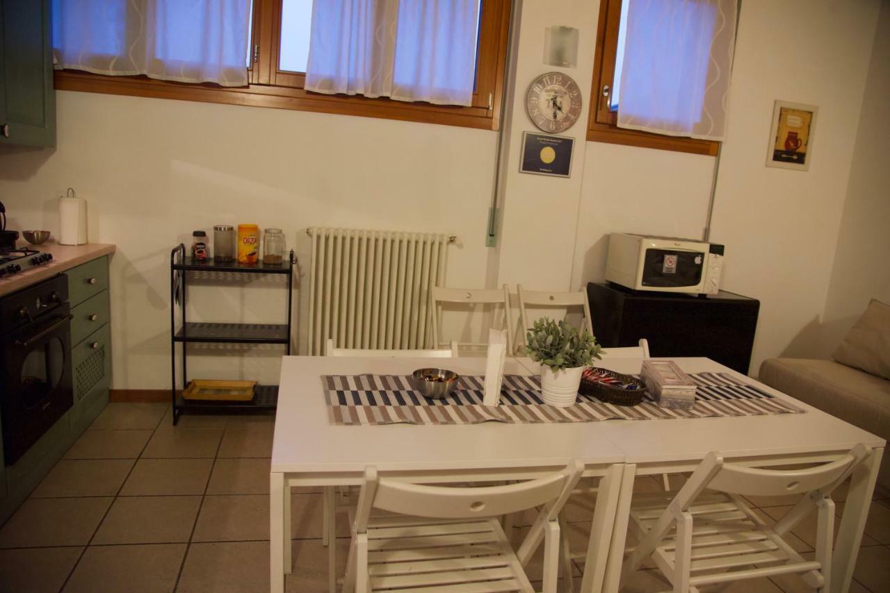 Appartamenti Portavenezia Padua Exteriör bild